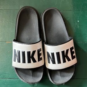 Nike size 10 slides